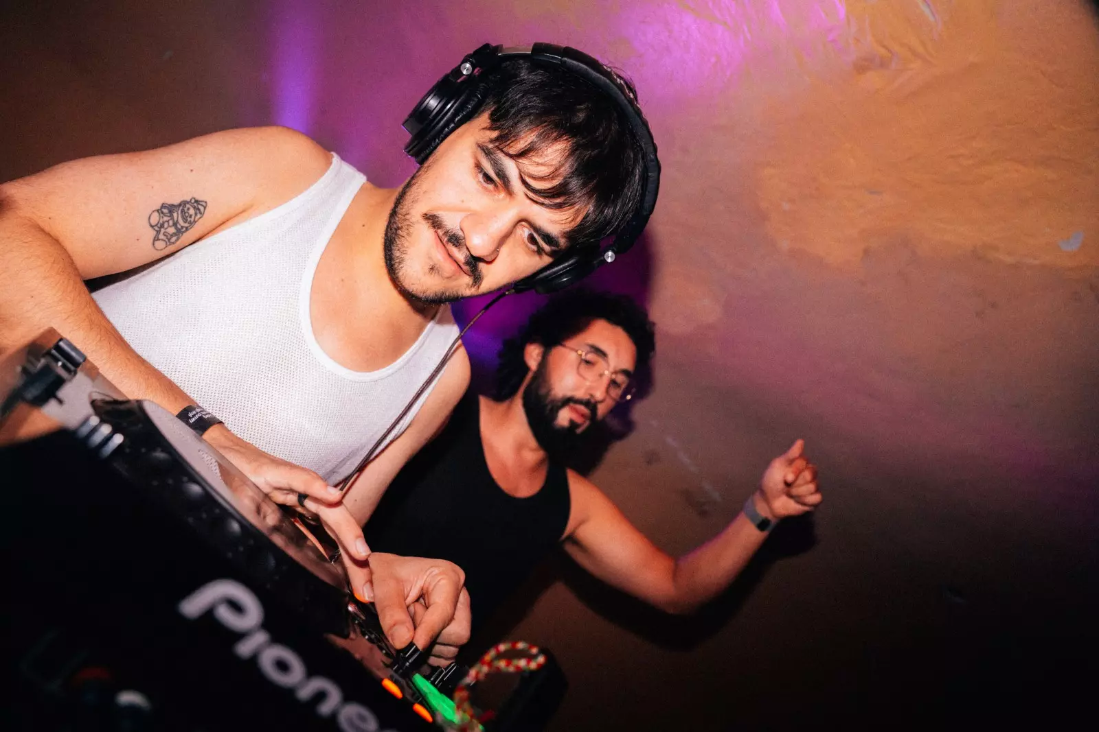 Banner image 2/2